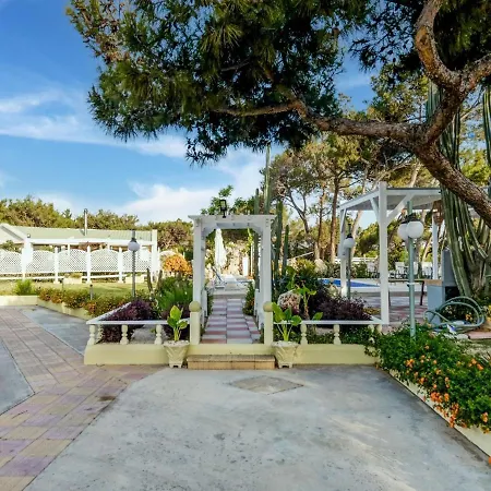 Beautiful With Private Pool Holiday home *